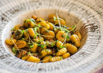 Café das Orquídeas prepara deliciosos pratos para o Dia da Comida Orgânica