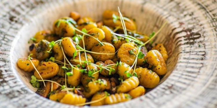 Café das Orquídeas prepara deliciosos pratos para o Dia da Comida Orgânica