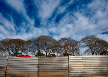 Fotógrafos Eraldo Peres e João Campello lançam livro em homenagem à Brasília