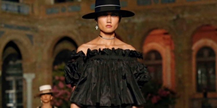 Sevilla: Dior desfila Cruise Collection na Espanha
