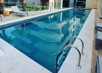 Líder mundial em piscinas de concreto, marca francesa Desjoyaux inaugura showroom em Brasília