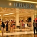 Forever 21 deixará de operar no Brasil e promove queima de estoque