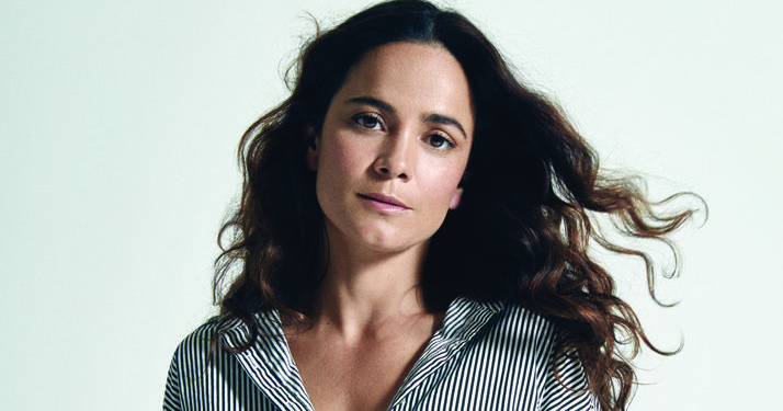 Stella Artois e Neriage trazem pela primeira vez Alice Braga para a SPFW