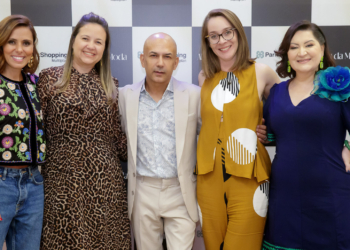 Sessão de autógrafos: Reginaldo Fonseca lança livro “Além da Moda” no ParkShopping