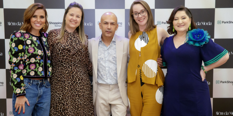 Sessão de autógrafos: Reginaldo Fonseca lança livro “Além da Moda” no ParkShopping