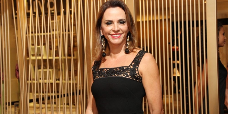 Pinheiro Ferragens assina estrutura em aço para projeto de Denise Zuba Arquitetos na Casacor Brasília 2022