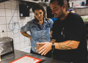 Chef Diego Badra do Conca convida Ana Boquadi para programa especial