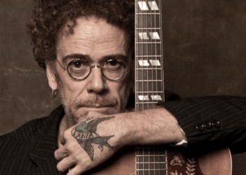 Nando Reis, Bell Marques e Lagum se apresentarão no Festival Na Praia este final de semana