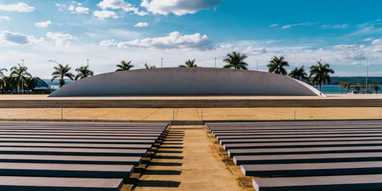 MAB e Concha Acústica têm agenda cultural gratuita neste final de semana