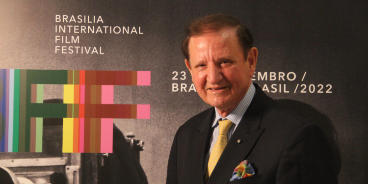 Abertura da 8ª edição do BIFF recebe 400 convidados no Cine Brasília