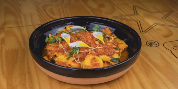 Living Heineken Brasília lança cardápio fixo com diversas opções de bebidas, comidas e aperitivos