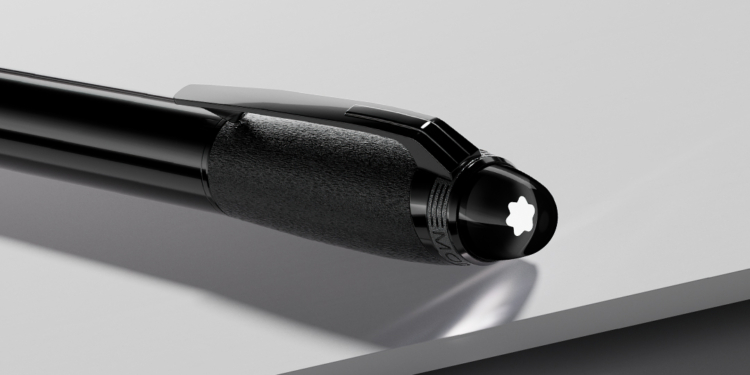 Montblanc StarWalker Black Cosmos já está no Brasil