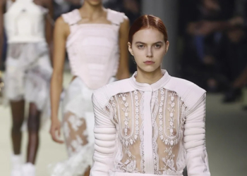 Highlights: Os bordados invadem a passarela de Paris