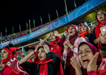 Eixo Cultural Ibero-Americano recebe mostra de fotos premiadas da World Press Photo sobre resiliência feminina