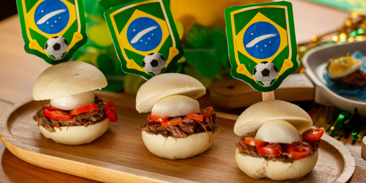 Chef Ronny Peterson lança buffets para a Copa do Mundo em casa ou no trabalho 
