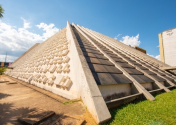 Depois de 9 anos fechado, Teatro Nacional começará reforma no fim do mês