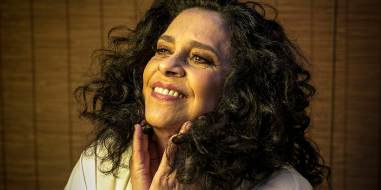 Morre a cantora Gal Costa aos 77 anos