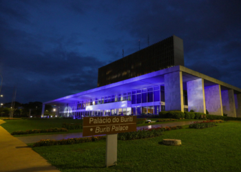 BRB: Decoração de Natal azul chega ao Palácio do Buriti e outros locais de Brasília