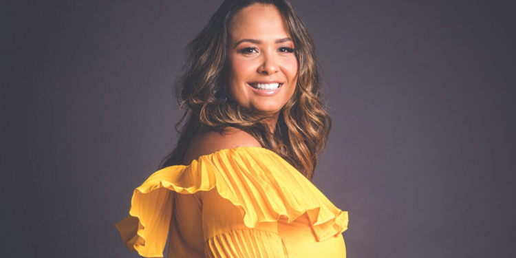 Adriana Samartini celebra final de ano em Brasília com shows no Natal e Réveillon