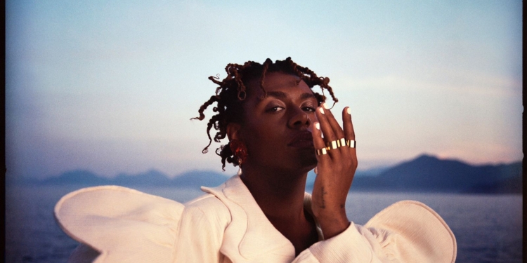 ‘Indigo Borboleta Anil’: Liniker faz show neste sábado no Ulysses Guimarães