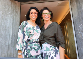 Janaina Ortiga e Márcia Santos recebem convidados na Tecnótica para lançamento exclusivo