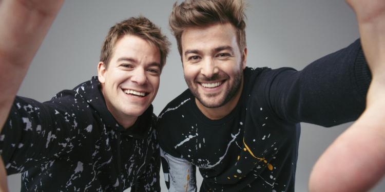 Dubdogz: sucesso na música eletrônica, dupla faz show em Brasília nesta sexta-feira