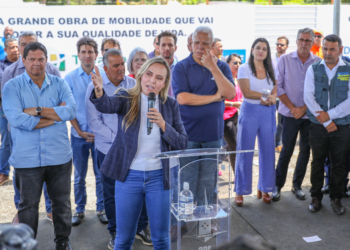 Governadora em exercício, Celina Leão, lança obra de viaduto no Jardim Botânico
