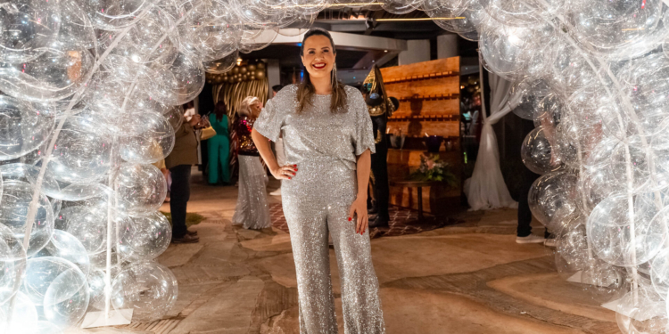 Com queima de fogos, réveillon do Pontão é celebrado com festa fechada nos restaurantes e aberto ao público no complexo