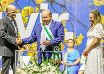 Paco Britto toma posse como secretário de Relações Internacionais no governo do Distrito Federal