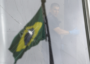 Fotos: Terroristas bolsonaristas invadem e vandalizam o Congresso, Palácio do Planalto e STF