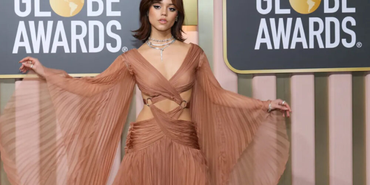 80ª edição: Celebridades brilham no tapete vermelho do Globo de Ouro 2023