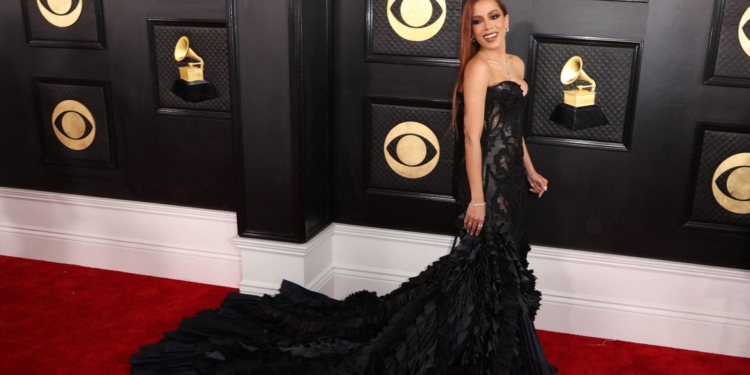 Tapete vermelho: veja os looks das celebridades no Grammy 2023