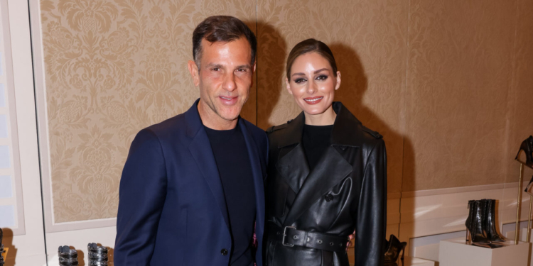 Coleção Alexandre Birman Fall/2023 é apresentada na semana de moda de Milão com presença de influenciadoras