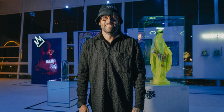 Cores e valores: Mezanino da Torre de TV comemora abertura da exposição do artista Douglas Viana