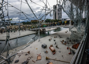 Ressignificação: vandalismo ocorrido dia 08 de janeiro se transforma em exposição no Congresso Nacional