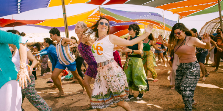 Festival Ilumina 2023 celebra música, conexão e consciência na Chapada dos Veadeiros