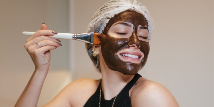 Máscara facial de Chocolate: BelaBia aposta no ingrediente em celebração para a Páscoa