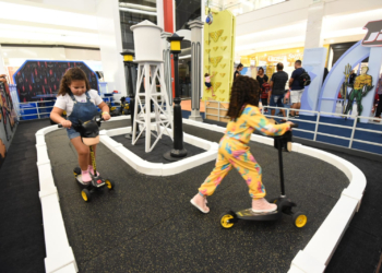 Taguatinga Shopping convida criançada para aventuras no Parque Liga da Justiça