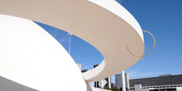 Brasília recebe jornadas científicas sobre preservação do concreto