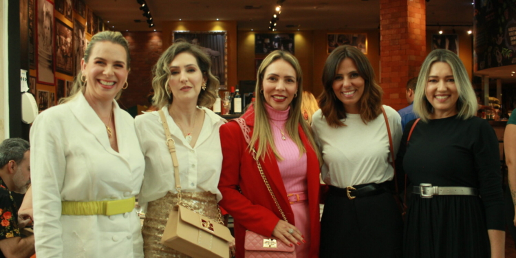 VICTOR HUGO reinaugura loja no ParkShopping sob nova gestão