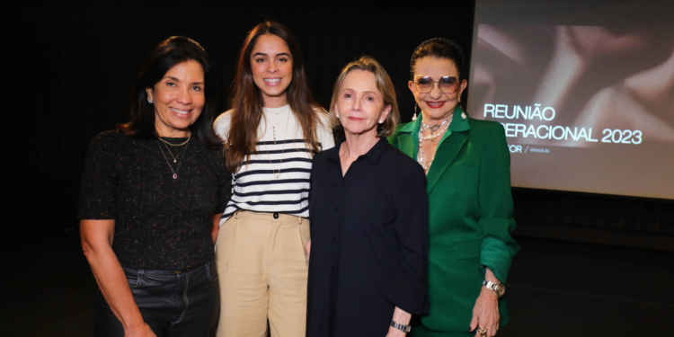 Start na CASACOR Brasília: mostra apresenta em reunião operacional, as novidades da sua edição 2023