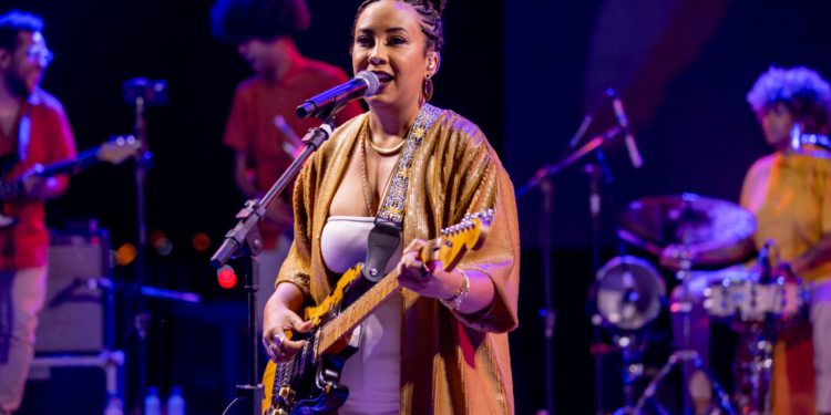 Letícia Fialho na Chapada: artista é confirmada no Festival Ilumina