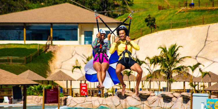 Partiu férias: Bali Park tem a maior praia artificial das América do Sul e mais diversão