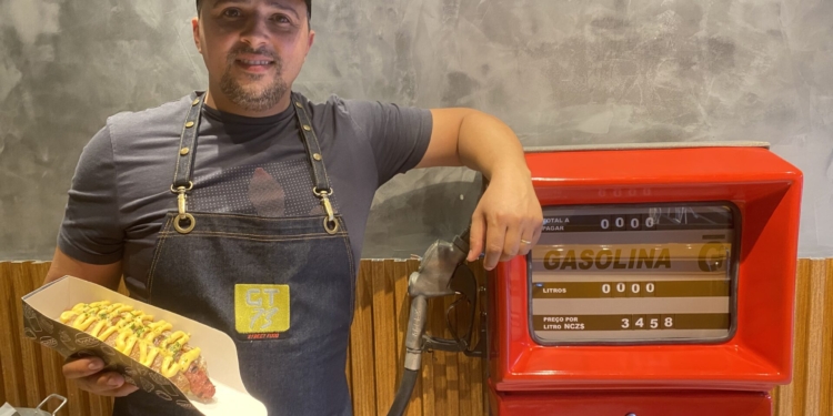 Street food: Chef Ronny Peterson inaugura novo point de sanduíches com nomes de carros 