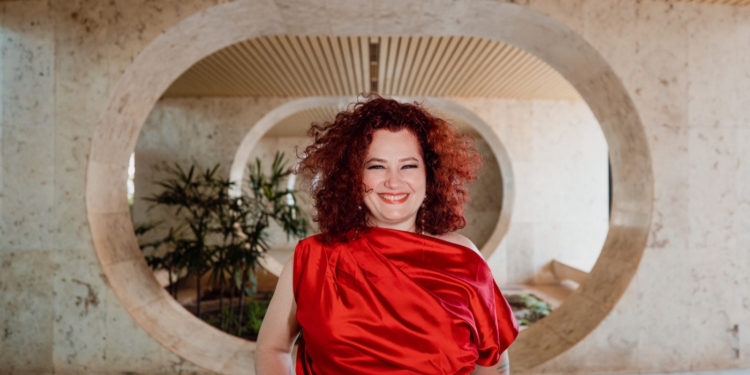 Espetáculo “Elas Cantam Legrand” homenageia o pianista, compositor e arranjador francês, premiado com três estatuetas do Oscar