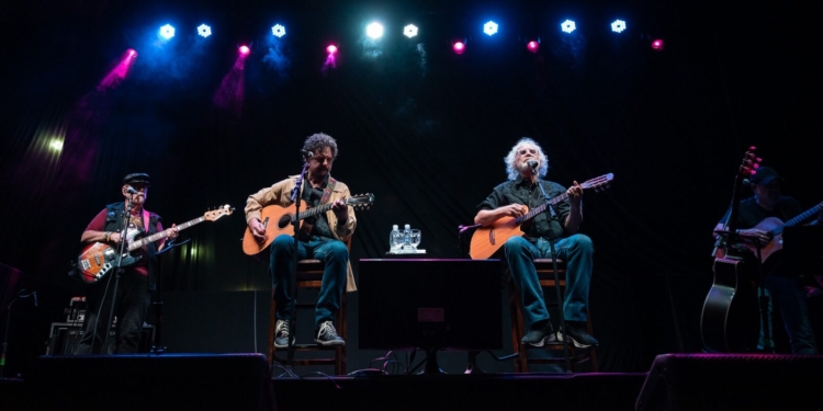 Renato e Chico Teixeira fazem show especial em homenagem ao Dia dos Pais no Pátio Brasil Shopping