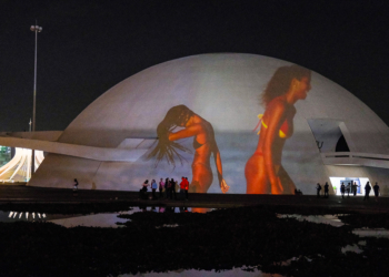 Noite de abertura do Festival Mês da Fotografia reúne convidados no Museu da República