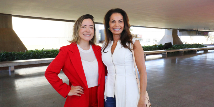 Casapark Prime leva convidados à mostra Delirium Ambulatorium de Hélio Oiticica no CCBB Brasília