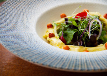 Sagrado Mar participa da 28ª edição do Restaurant Week com menu elaborado pelo chef Marco Espinoza