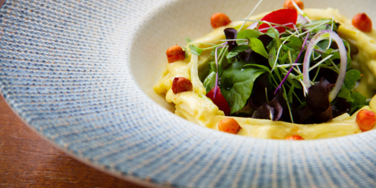 Sagrado Mar participa da 28ª edição do Restaurant Week com menu elaborado pelo chef Marco Espinoza